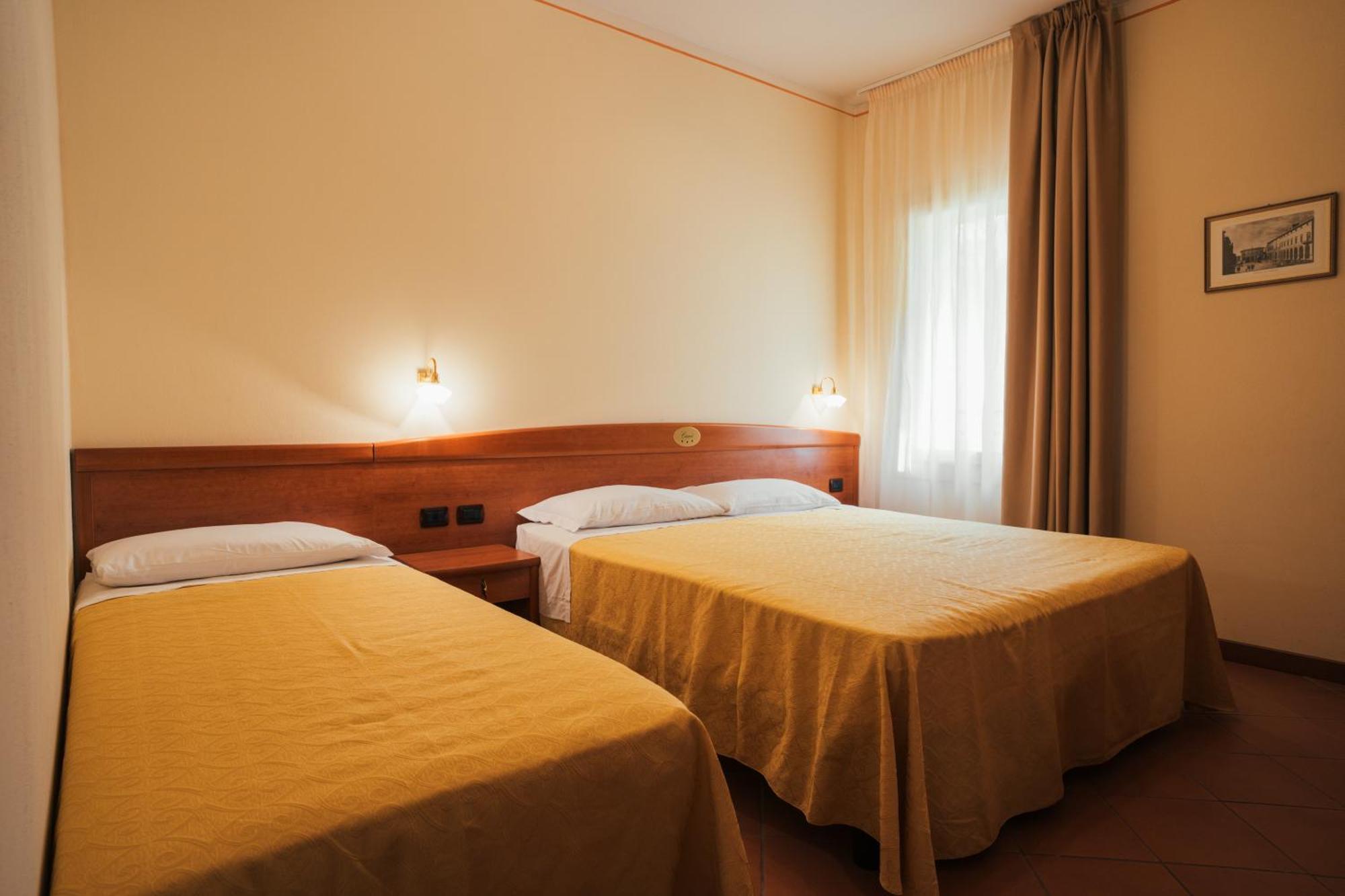 Albergo Cane Dozza Eksteriør bilde