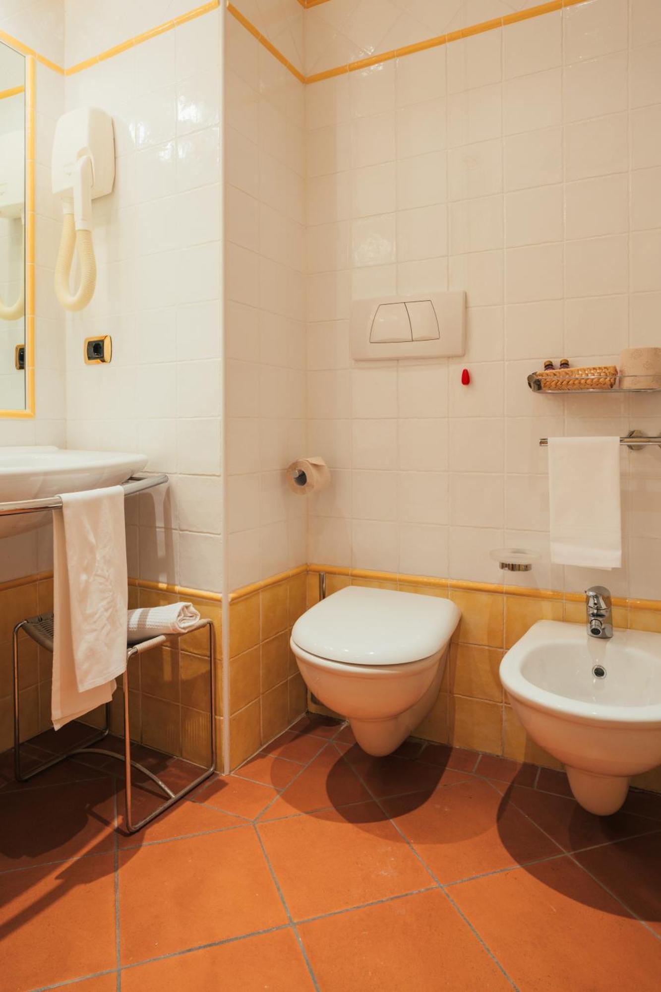 Albergo Cane Dozza Eksteriør bilde